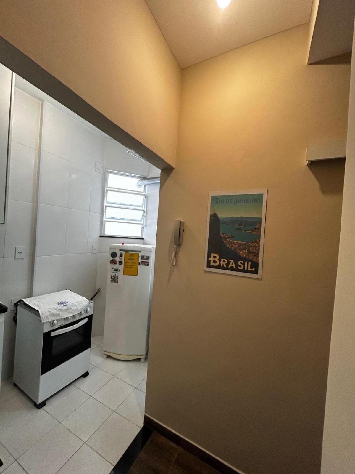 A 300 Metros Da De Copacabana Apartamento