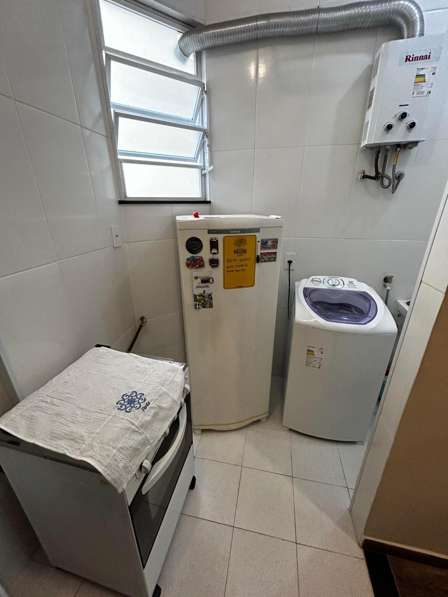 Apartamento A 300 Metros Da De Copacabana *